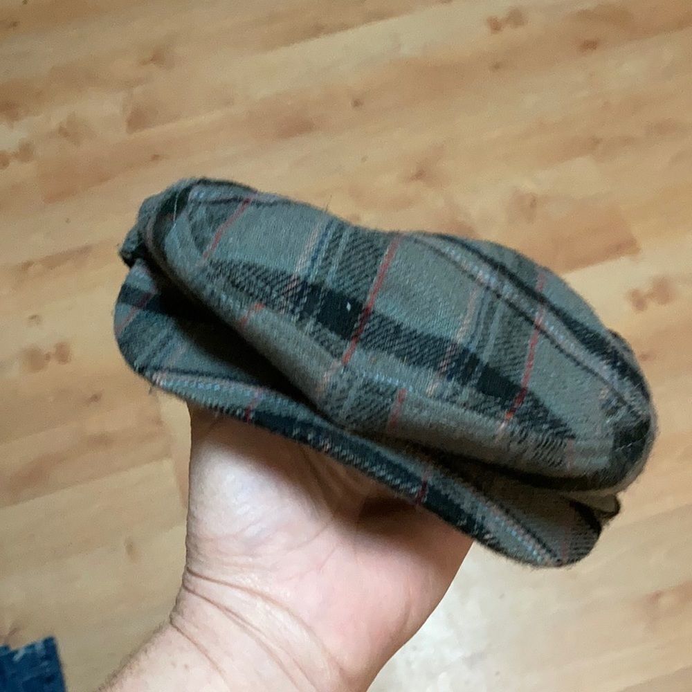 Old Navy Gray Plaid Newsboy cap